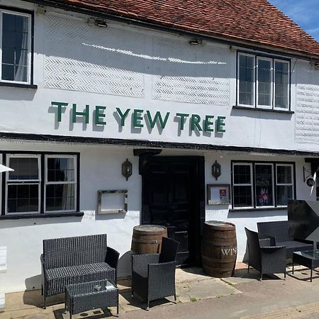 Stay And Relax At The Yew Tree Manuden Exterior foto