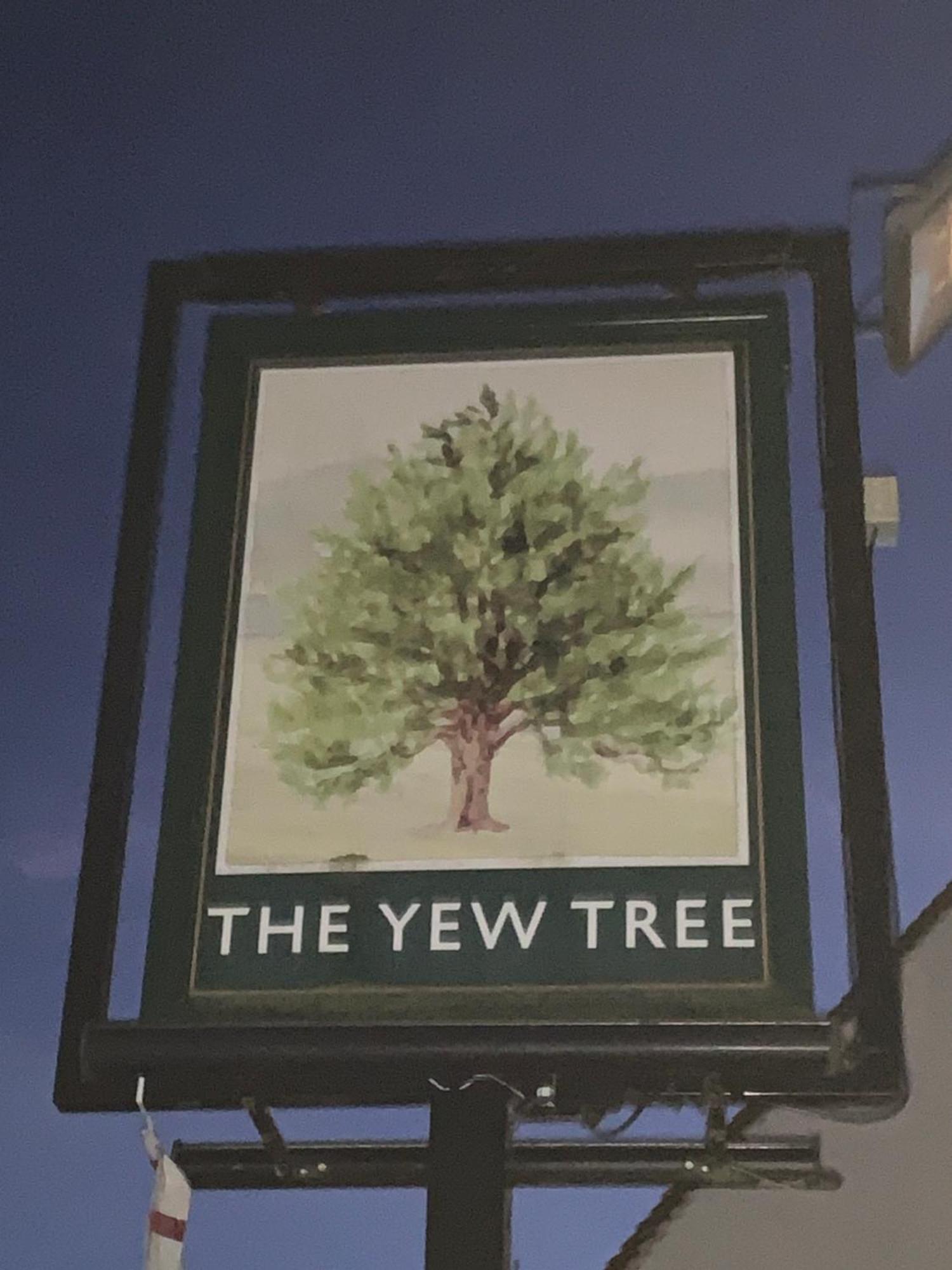 Stay And Relax At The Yew Tree Manuden Exterior foto